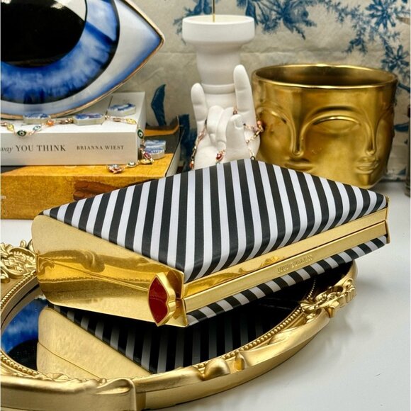 🆕 LULU GUINNESS 🧿 Karlie Leather Striped Clutch with Lip Closure, Black/White - Picture 9 of 12